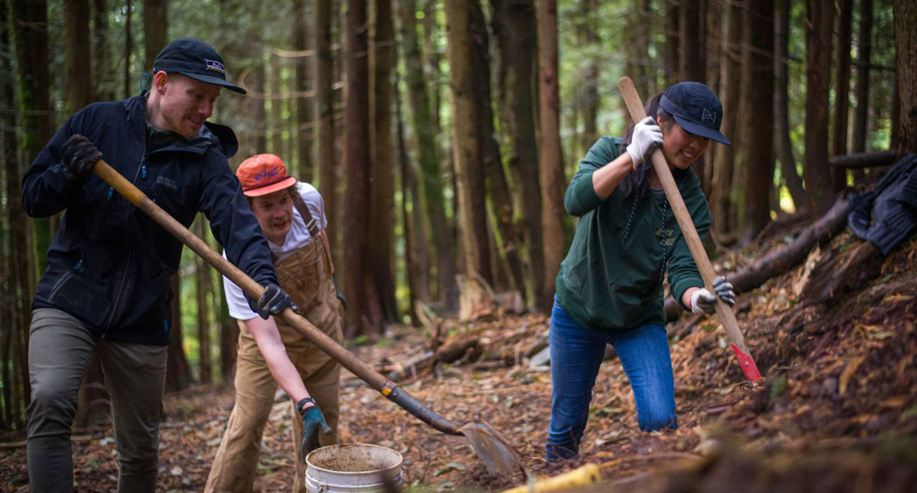 Continuing the Good Work - Burnaby Trail Trust Dig Day